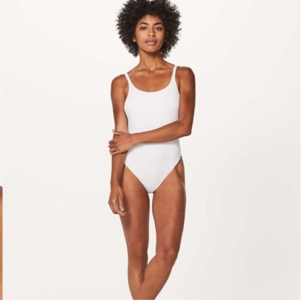NWOT Lululemon Heart Opener Bodysuit Taryn Toomey Collection